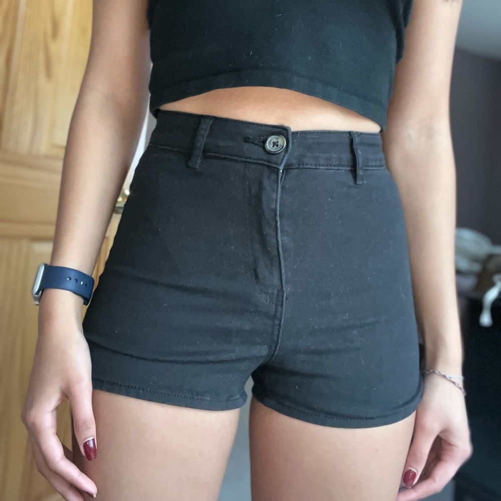 h&m black denim shorts